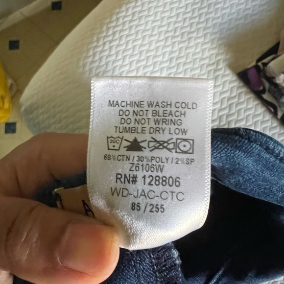 Jean Shacket - Picture 7 of 7